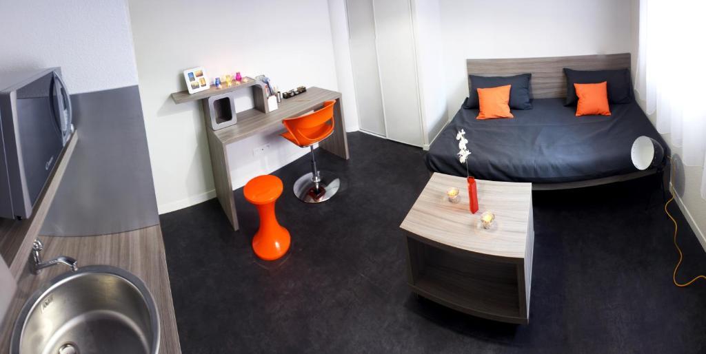 Uxco Omega Rouen Apartment Phòng bức ảnh
